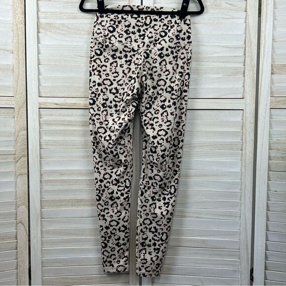 3/$25 Colorful Koala Cheetah Animal Print Leggings Large - Picture 3 of 7